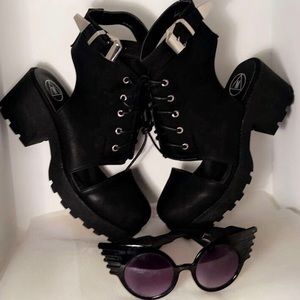 Grunge Cut Out Bootie